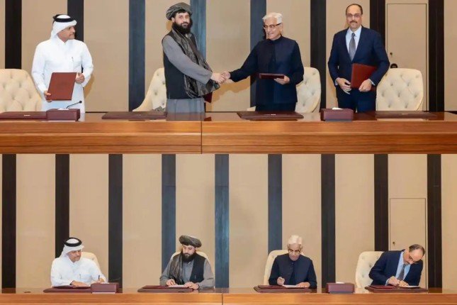 بوساطة تركية قطرية.. أفغانستان وباكستان تتفقان على تمديد وقف إطلاق النار بوساطة تركية قطرية.. أفغانستان وباكستان تتفقان على تمديد وقف إطلاق النار