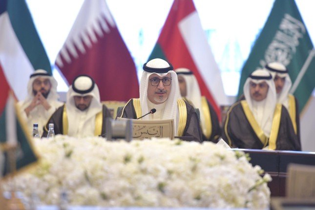 وزير التجارة: الاقتصاد الخليجي يشهد تحولا تاريخيا يعزز مكانته كأحد أبرز المراكز الاقتصادية الصاعدة بالعالم وزير التجارة: الاقتصاد الخليجي يشهد تحولا تاريخيا يعزز مكانته كأحد أبرز المراكز الاقتصادية الصاعدة بالعالم