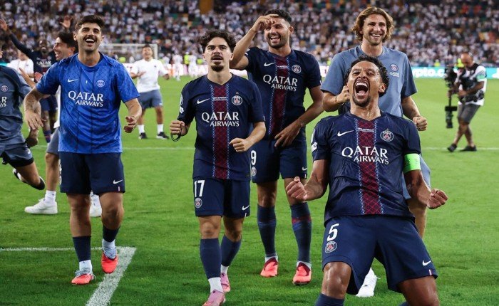 باريس سان جيرمان في اختبار صعب أمام ليل ضمن الجولة السابعة من الدوري الفرنسي باريس سان جيرمان في اختبار صعب أمام ليل ضمن الجولة السابعة من الدوري الفرنسي