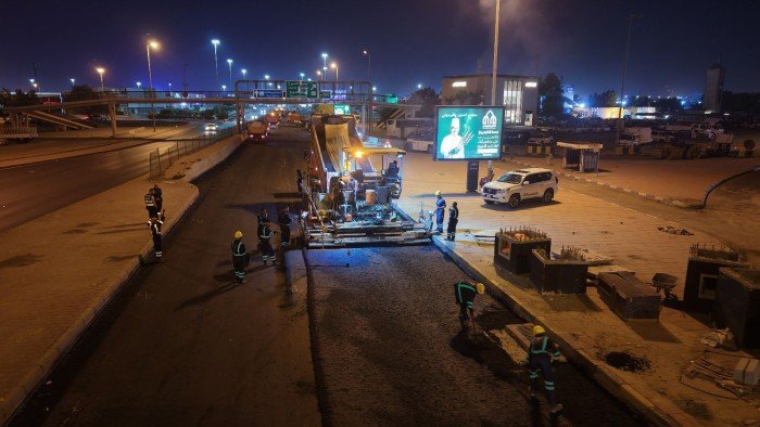 وزير الأشغال: حريصون على متابعة مشاريع الصيانة الجذرية للطرق وتسريع وتيرة الإنجاز وزير الأشغال: حريصون على متابعة مشاريع الصيانة الجذرية للطرق وتسريع وتيرة الإنجاز