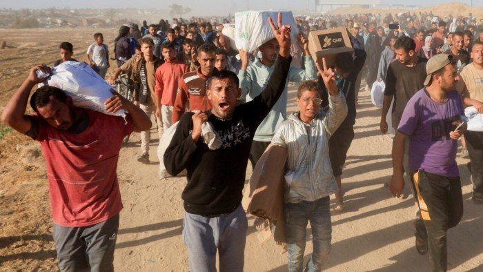 إصابات بين منتظرى المساعدات بنيران جيش الاحتلال الإسرائيلى جنوب قطاع غزة إصابات بين منتظرى المساعدات بنيران جيش الاحتلال الإسرائيلى جنوب قطاع غزة