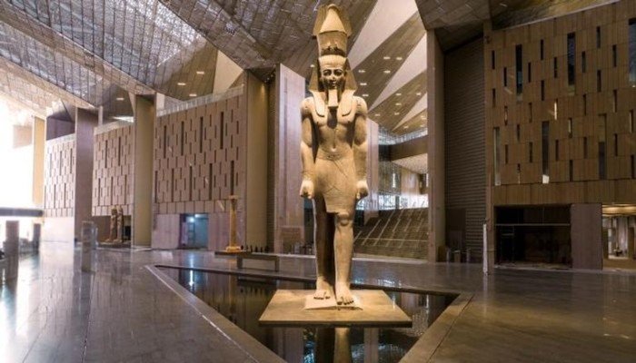 مصر وغانا تتفقان على تنظيم احتفالية بالنصب التذكاري لنكروما بمناسبة افتتاح المتحف الكبير مصر وغانا تتفقان على تنظيم احتفالية بالنصب التذكاري لنكروما بمناسبة افتتاح المتحف الكبير