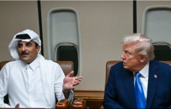 ترامب يلتقي أمير قطر على متن طائرته الرئاسية بالدوحة