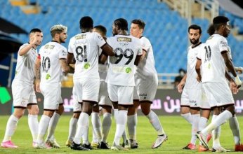 مواجهة قوية.. بث مباشر لمباراة الشباب وضمك في الدوري السعودي