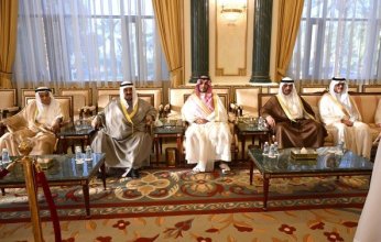 ممثل خادم الحرمين وولي العهد السعودي يقدم واجب العزاء في وفاة الشيخ علي عبد الله الأحمد الجابر الصباح