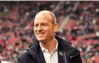 الأكبر في تاريخ المدربين.. تفاصيل تعاقد الأهلي مع الدنماركي ثورب
