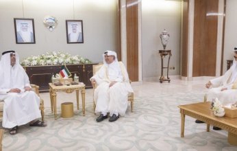 وزير شؤون الديوان الأميري ورئيس ديوان ولي العهد يستقبلان رئيس وأعضاء مجلس إدارة جمعية المكفوفين