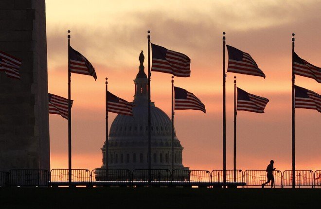 الإغلاق الحكومي الأمريكي يقترب من تحطيم الرقم القياسي وسط غياب بوادر للحل الإغلاق الحكومي الأمريكي يقترب من تحطيم الرقم القياسي وسط غياب بوادر للحل