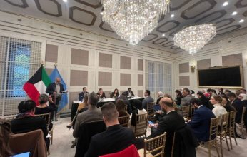 الكويت تطالب بضمان توفير الحماية لمقدمي الخدمات الأساسية في أماكن النزاع