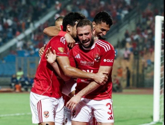 بشق الأنفس الأهلي يعبر إيجل نوار لدور المجموعات بشق الأنفس الأهلي يعبر إيجل نوار لدور المجموعات
