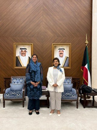 مساعد وزير الخارجية تستعرض مع خبيرة مستقلة جهود الكويت في مجال حقوق الإنسان والاقتصاد مساعد وزير الخارجية تستعرض مع خبيرة مستقلة جهود الكويت في مجال حقوق الإنسان والاقتصاد