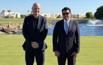 وزير الشباب يلتقي إنفانتينو على هامش حضوره مؤتمر السلام بشرم الشيخ