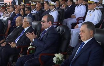 بالصور.. الرئيس السيسي يشاهد عروض القوة البدنية والدفاع عن النفس لطلبة أكاديمية الشرطة