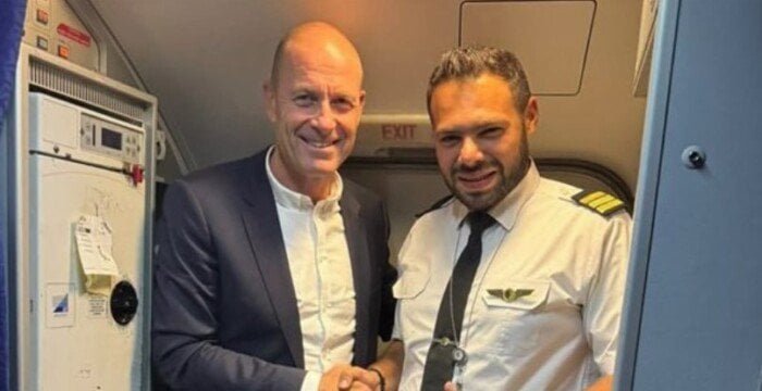 وصول الدنماركي ياس سوروب مدرب الأهلي المصري الجديد إلى القاهرة وصول الدنماركي ياس سوروب مدرب الأهلي المصري الجديد إلى القاهرة