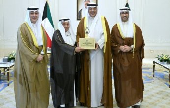 ولي العهد يستقبل وزير النفط ونائب رئيس مجلس الإدارة الرئيس التنفيذي لـ"مؤسسة البترول" والرئيس التنفيذي لـ"نفط الكويت"