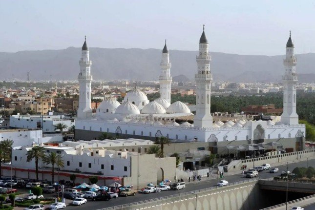 توجيه عاجل من خادم الحرمين الشريفين بشأن مسجد القبلتين بالمدينة المنورة توجيه عاجل من خادم الحرمين الشريفين بشأن مسجد القبلتين بالمدينة المنورة