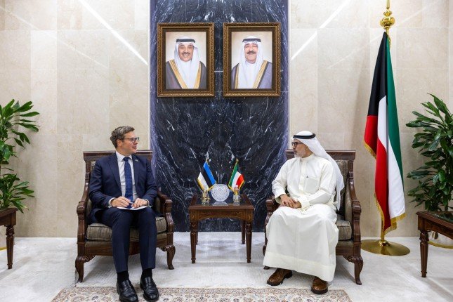 نائب وزير الخارجية الكويتي يلتقي وكيل وزارة الخارجية للشؤون السياسية في جمهورية استونيا نائب وزير الخارجية الكويتي يلتقي وكيل وزارة الخارجية للشؤون السياسية في جمهورية استونيا