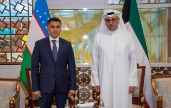 وزير المالية الكويتي بالوكالة يبحث مع سفير اوزبكستان سبل تعزيز العلاقات التجارية والاستثمارية