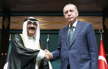 أمير الكويت يقيم مأدبة غداء على شرف الرئيس التركي