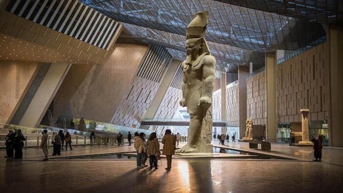 موعد افتتاح المتحف المصري الكبير 2025 وأسعار دخول الزائرين موعد افتتاح المتحف المصري الكبير 2025 وأسعار دخول الزائرين