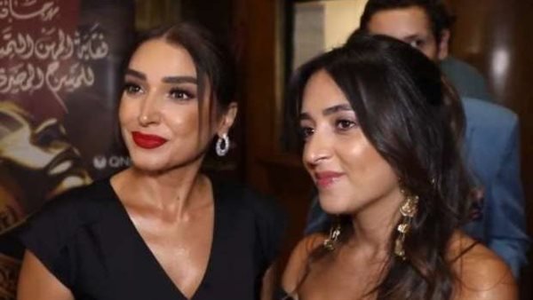 روجينا تخوض الموسم الرمضاني المقبل بمسلسل من إخراج ابنتها مايا روجينا تخوض الموسم الرمضاني المقبل بمسلسل من إخراج ابنتها مايا