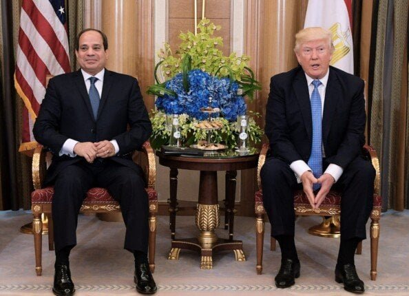 ترامب يشكر مصر بقيادة الرئيس السيسي على دورها في التوصل لاتفاق السلام في غزة ترامب يشكر مصر بقيادة الرئيس السيسي على دورها في التوصل لاتفاق السلام في غزة