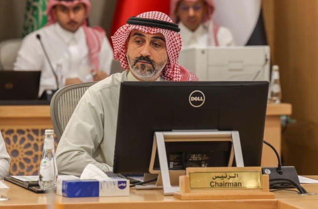 مساعد وزير الخارجية الكويتي يترأس اجتماع لجنة الشؤون المالية والإدارية لدول مجلس التعاون مساعد وزير الخارجية الكويتي يترأس اجتماع لجنة الشؤون المالية والإدارية لدول مجلس التعاون