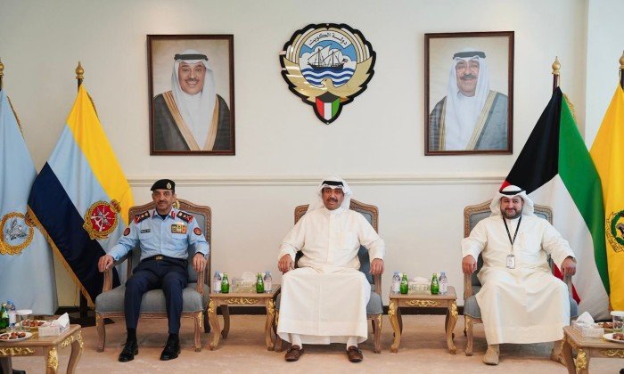 الدفاع الكويتية: حريصون على الارتقاء بمستوى منتسبي المؤسسة العسكرية الدفاع الكويتية: حريصون على الارتقاء بمستوى منتسبي المؤسسة العسكرية