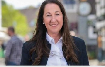 جريمة بشعة تهز ألمانيا: طعن رئيسة بلدية وأصابع الاتهام تشير إلى أبنائها