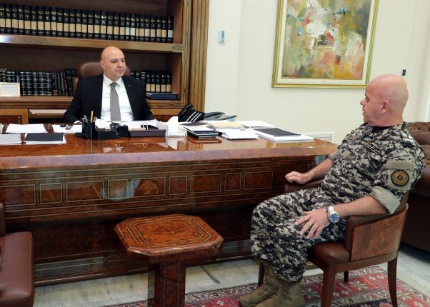 عون يوجه الجيش اللبناني بالتصدي لأي انتهاك إسرائيلي عون يوجه الجيش اللبناني بالتصدي لأي انتهاك إسرائيلي