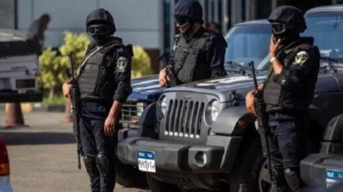 الشرطة المصرية تحبط محاولة سرقة مكتب بريد في الإسكندرية عبر نفق داخل مسجد الشرطة المصرية تحبط محاولة سرقة مكتب بريد في الإسكندرية عبر نفق داخل مسجد