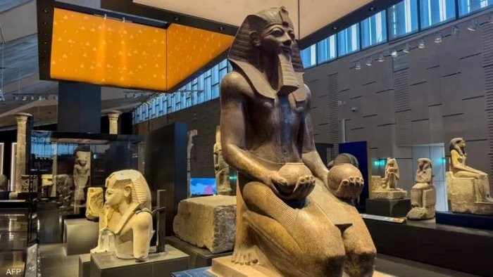 المتحف المصري الكبير.. هدية مصر للعالم وأيقونة تجمع عبقرية الماضي بروح الحاضر المتحف المصري الكبير.. هدية مصر للعالم وأيقونة تجمع عبقرية الماضي بروح الحاضر