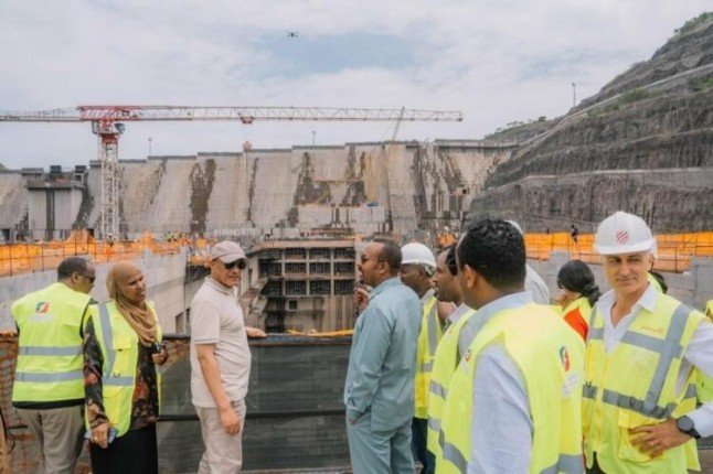 إثيوبيا تبني ثاني أكبر سد بعد "النهضة".. فما تأثير ذلك على حصة مصر والسودان من النيل إثيوبيا تبني ثاني أكبر سد بعد "النهضة".. فما تأثير ذلك على حصة مصر والسودان من النيل