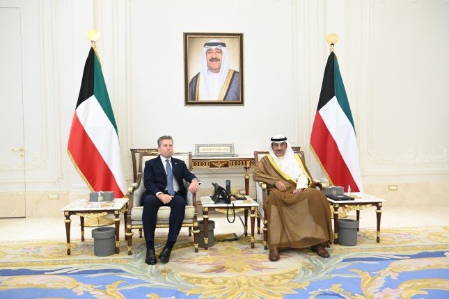 ولي العهد الكويتي يستقبل وكيل الأمين العام للأمم المتحدة للشؤون الإنسانية ومنسق الإغاثة في حالات الطوارئ ولي العهد الكويتي يستقبل وكيل الأمين العام للأمم المتحدة للشؤون الإنسانية ومنسق الإغاثة في حالات الطوارئ
