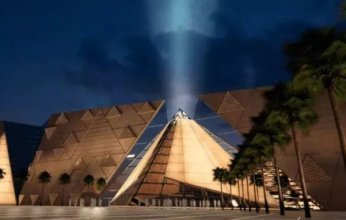 قبل افتتاحه.. آخر تطورات أعمال تطوير المنطقة المحيطة بالمتحف المصري الكبير