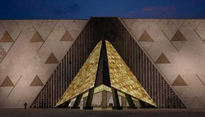 سفير اليابان لدى القاهرة: المتحف الكبير رمز للشراكة الثقافية والحضارية بين مصر واليابان سفير اليابان لدى القاهرة: المتحف الكبير رمز للشراكة الثقافية والحضارية بين مصر واليابان