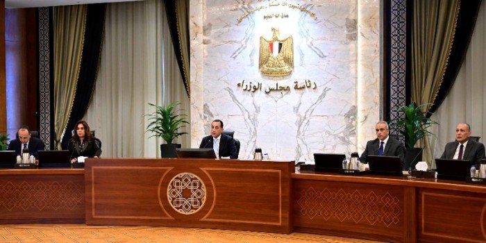 رئيس الوزراء المصري يترأس اجتماع مجلس المحافظين.. ويؤكد رفع درجات الاستعداد لافتتاح المتحف الكبير رئيس الوزراء المصري يترأس اجتماع مجلس المحافظين.. ويؤكد رفع درجات الاستعداد لافتتاح المتحف الكبير