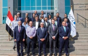 رئيس اقتصادية قناة السويس يستقبل وفدًا من كبرى الشركات الهولندية