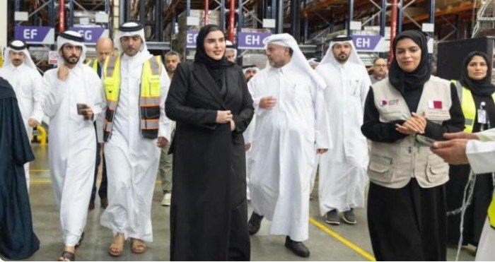 تدشين جسر بري قطري لدعم الشعب الفلسطيني في قطاع غزة تدشين جسر بري قطري لدعم الشعب الفلسطيني في قطاع غزة
