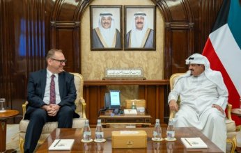 رئيس مجلس الوزراء الكويتي يستقبل وفدا من منظمة التعاون الاقتصادي والتنمية