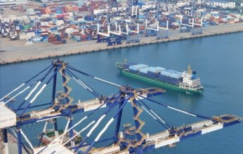 الصين تعلن فرض رسوم موانئ جديدة على السفن الأمريكية.. الحرب التجارية تشتعل بين العملاقين