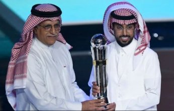سالم الدوسري يتوج بجائزة أفضل لاعب في آسيا