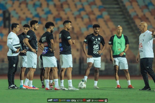 بقيادة العميد.. منتخب مصر يخوض أول تدريباته استعدادًا لمباراة جيبوتي بقيادة العميد.. منتخب مصر يخوض أول تدريباته استعدادًا لمباراة جيبوتي