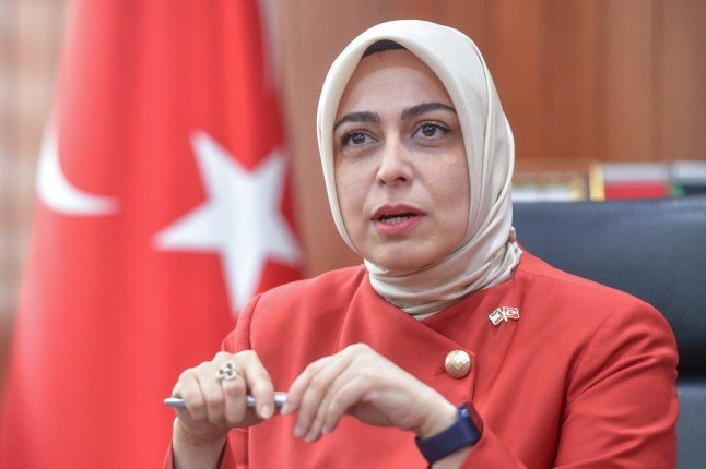 السفيرة التركية لدى البلاد: الكويت شريك موثوق لتركيا والعلاقات بين البلدين نموذج يحتذى به السفيرة التركية لدى البلاد: الكويت شريك موثوق لتركيا والعلاقات بين البلدين نموذج يحتذى به