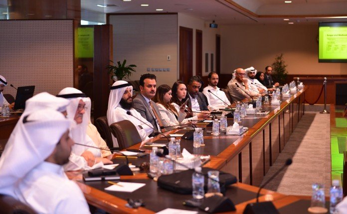 غرفة تجارة وصناعة الكويت تؤكد أهمية الذكاء الاصطناعي في خطط التنويع الاقتصادي والتحول الرقمي غرفة تجارة وصناعة الكويت تؤكد أهمية الذكاء الاصطناعي في خطط التنويع الاقتصادي والتحول الرقمي