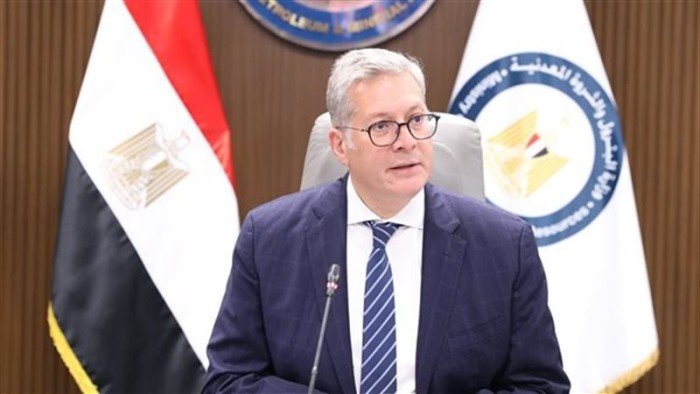 وزير البترول: حفر 480 بئرا استكشافية جديدة باستثمارات 5.7 مليارات دولار وزير البترول: حفر 480 بئرا استكشافية جديدة باستثمارات 5.7 مليارات دولار
