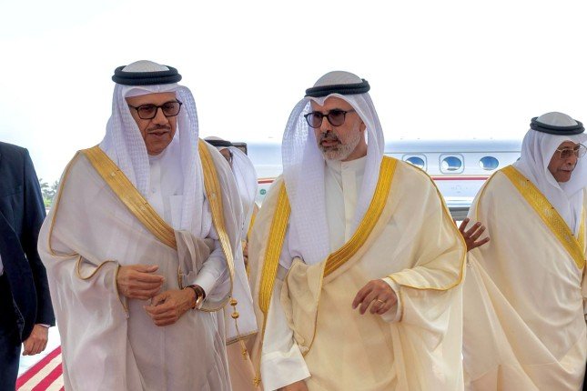 الكويت.. نائب وزير الخارجية يستقبل وزير خارجية مملكة البحرين الكويت.. نائب وزير الخارجية يستقبل وزير خارجية مملكة البحرين