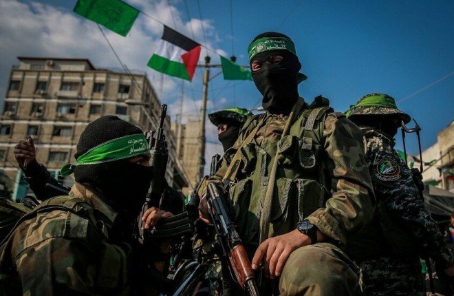 بينهم مروان البرغوثي.. حماس تطالب إسرائيل بالإفراج عن قيادات عليا بينهم مروان البرغوثي.. حماس تطالب إسرائيل بالإفراج عن قيادات عليا