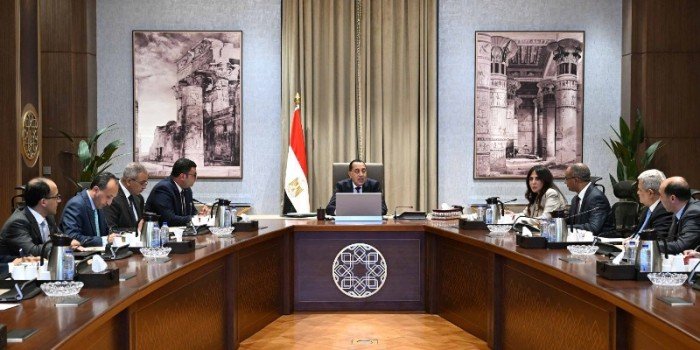 مصر.. رئيس الوزراء يتابع موقف تنفيذ وتشغيل محطات تحلية المياه في شمال سيناء مصر.. رئيس الوزراء يتابع موقف تنفيذ وتشغيل محطات تحلية المياه في شمال سيناء