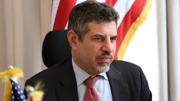 الولايات المتحدة تعين سفيرها لدى اليمن قائدا مدنيا لمركز التنسيق بشأن غزة الولايات المتحدة تعين سفيرها لدى اليمن قائدا مدنيا لمركز التنسيق بشأن غزة